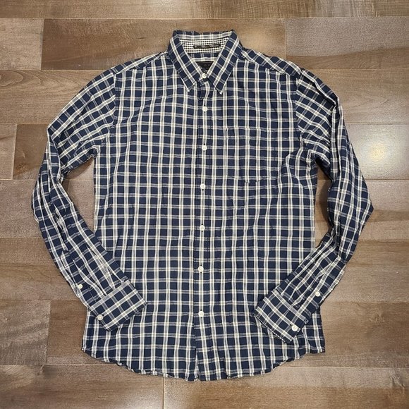 Forever 21 Plaid Button Up - Picture 1 of 3